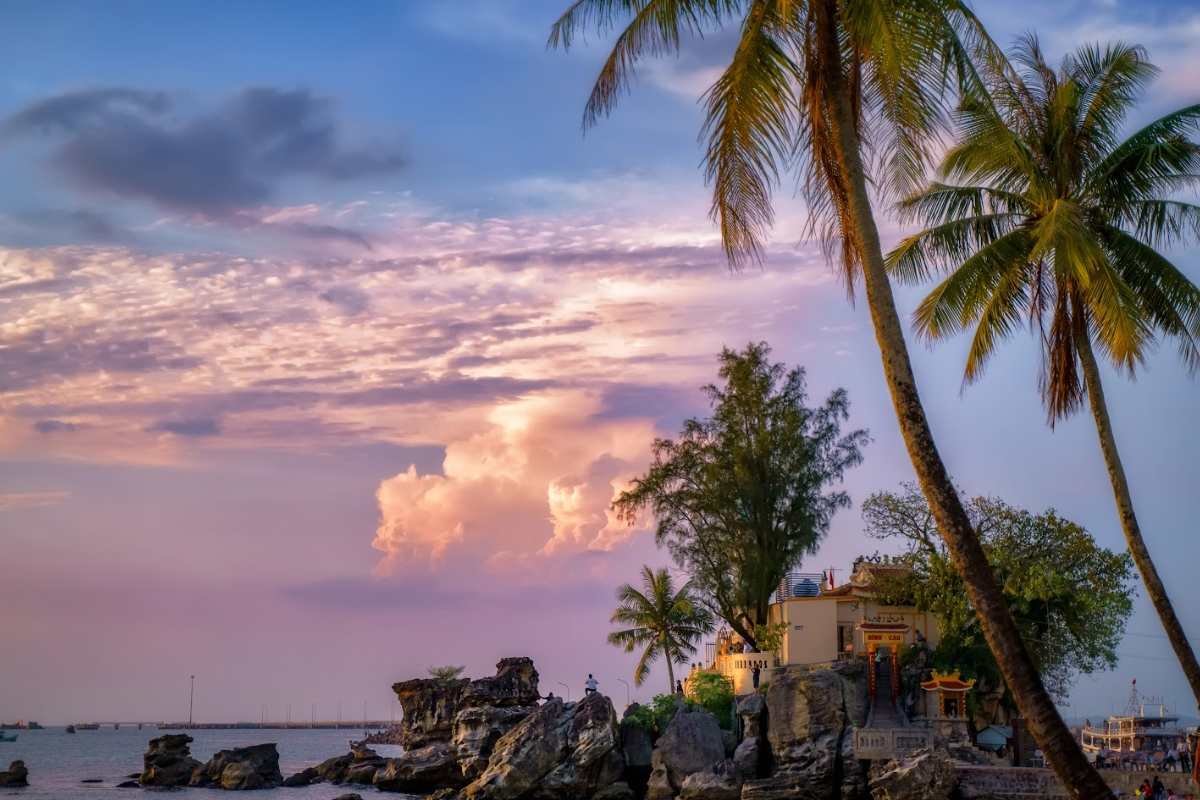 Sunset at Dinh Cau Beach